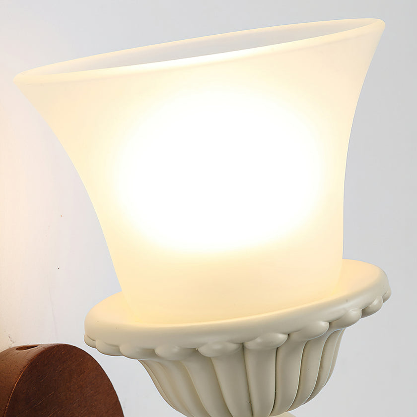 Clovis Wall Lamp