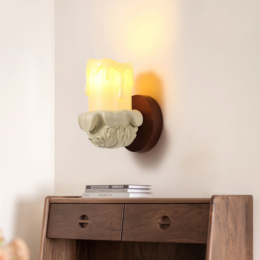 Clovis Wall Lamp
