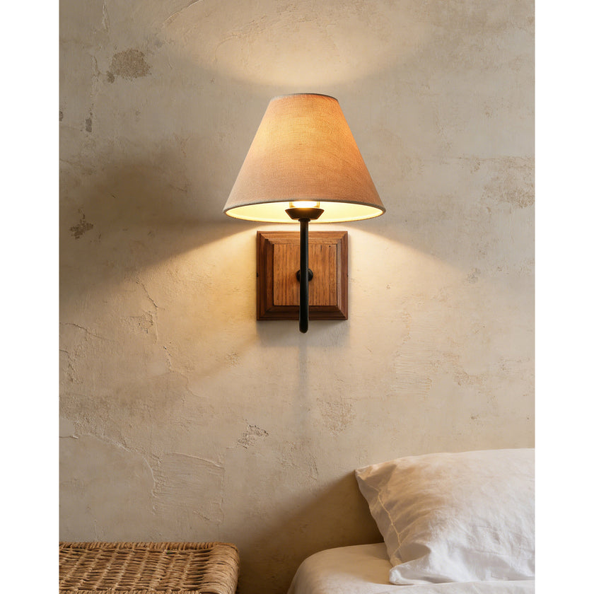Corniche Wall Lamp