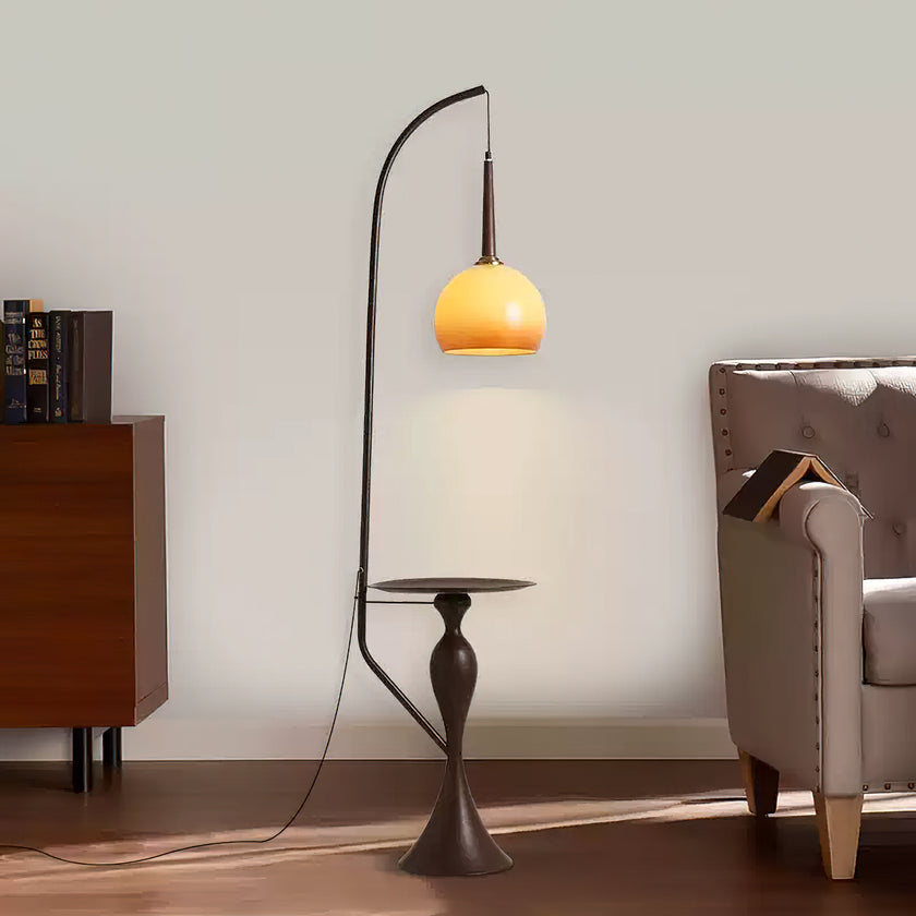 Curvatura Floor Lamp