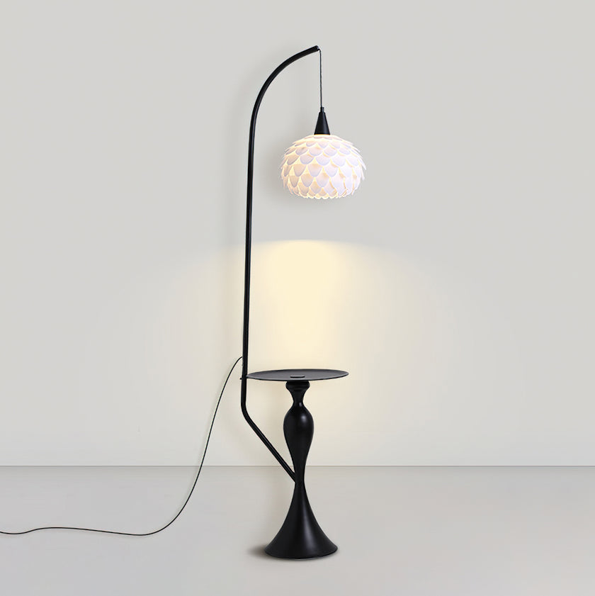 Curvatura Floor Lamp