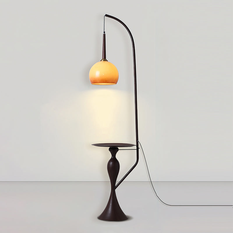 Curvatura Floor Lamp