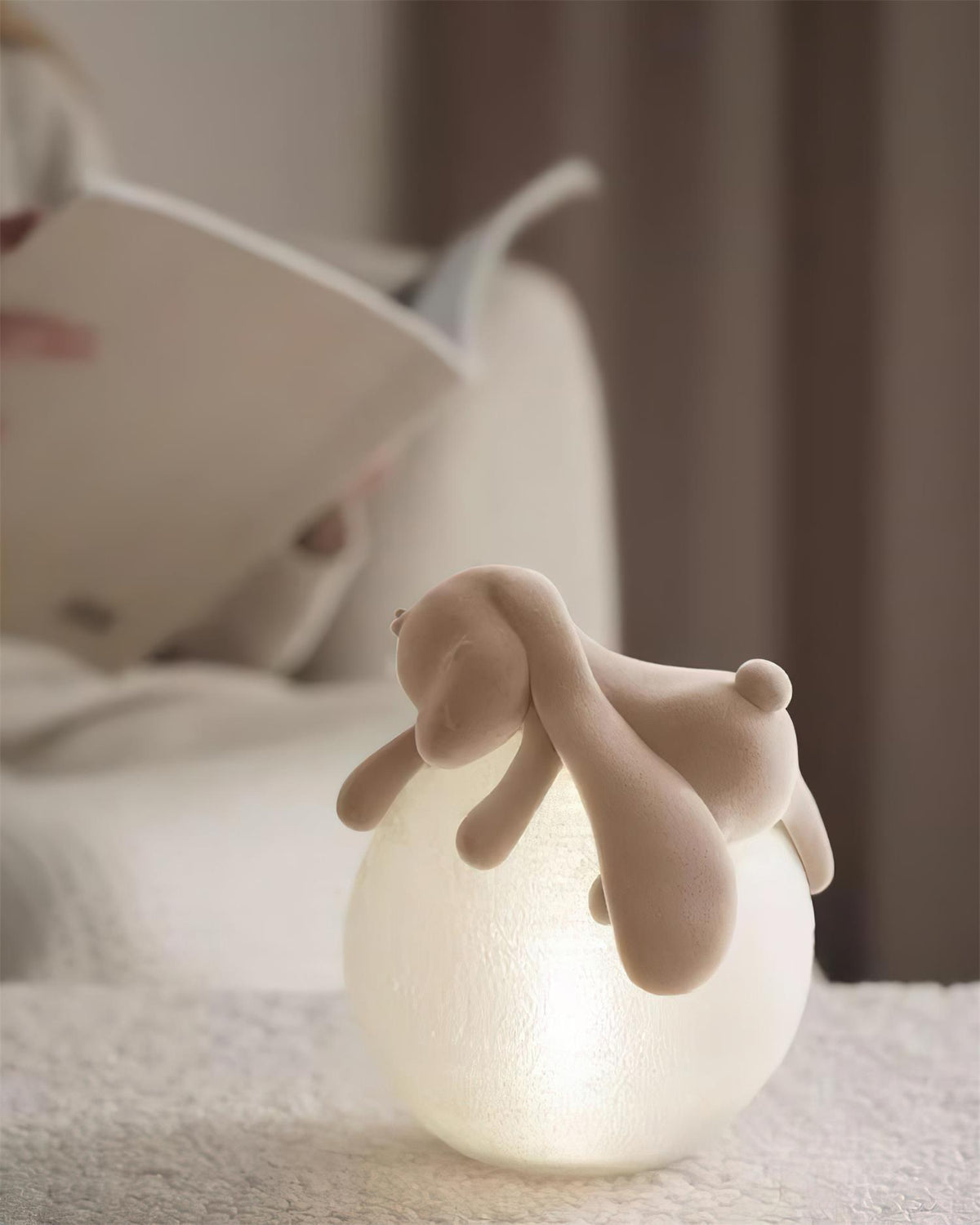 Resin Series-Cute Rabbit Table Lamp – detail 2