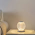 مصباح طاولة على شكل كرة ألماسية مزود ببطارية مدمجة