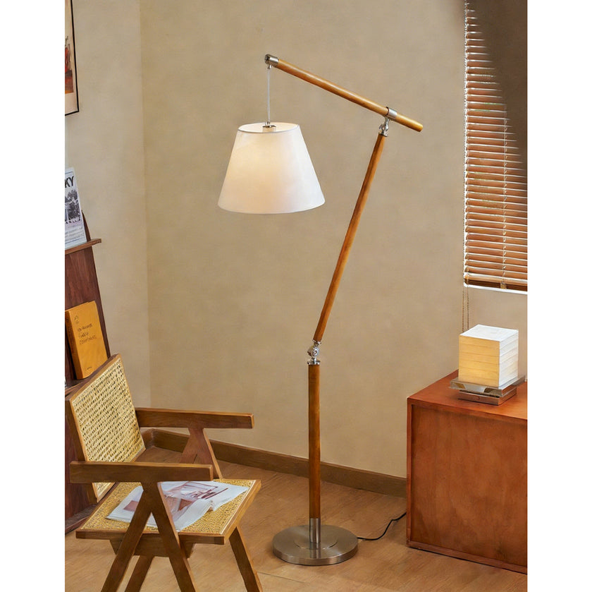 Dornstab Floor Lamp