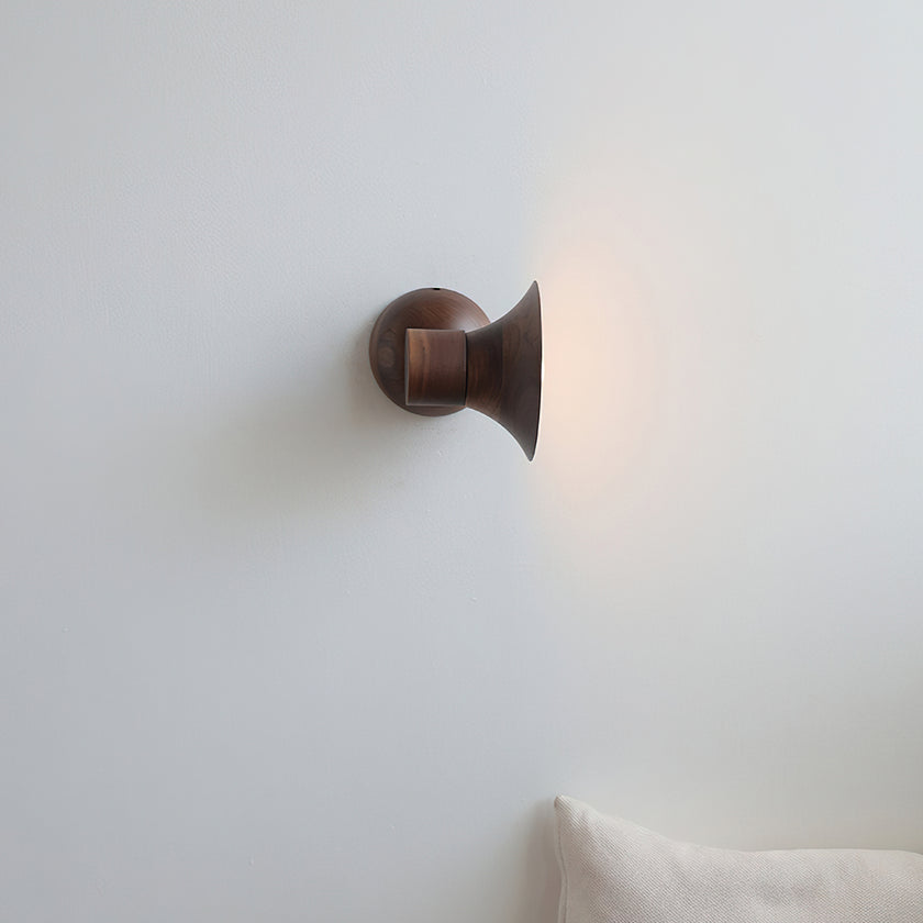 Drake Wall Lamp