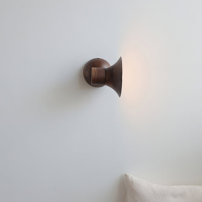 Drake Wall Lamp