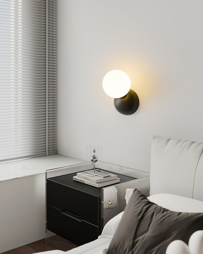 Duris Wall Lamp