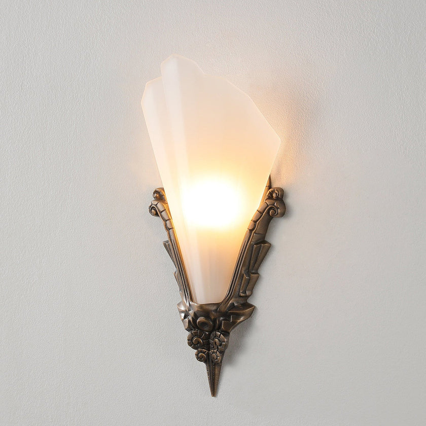 Edgar Wall Lamp