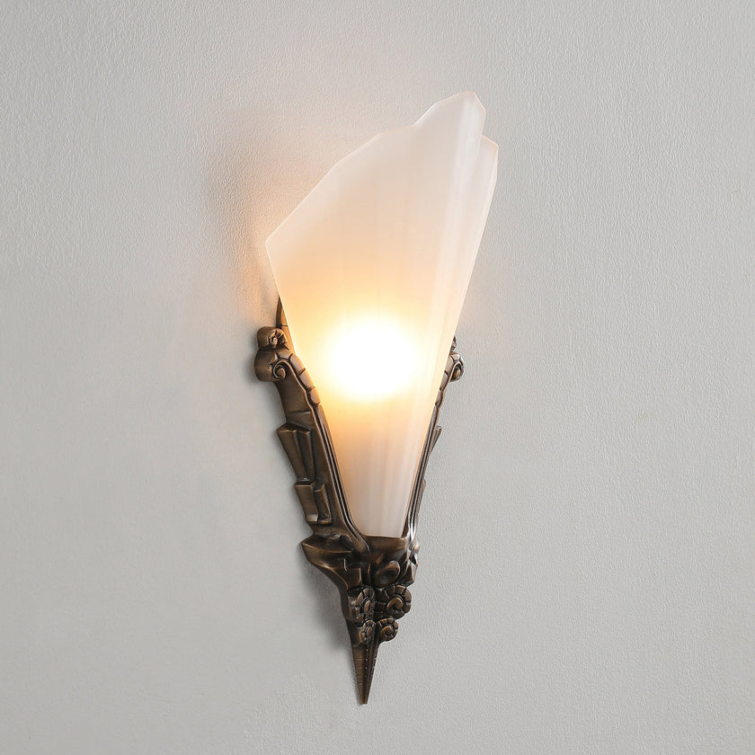 Edgar Wall Lamp