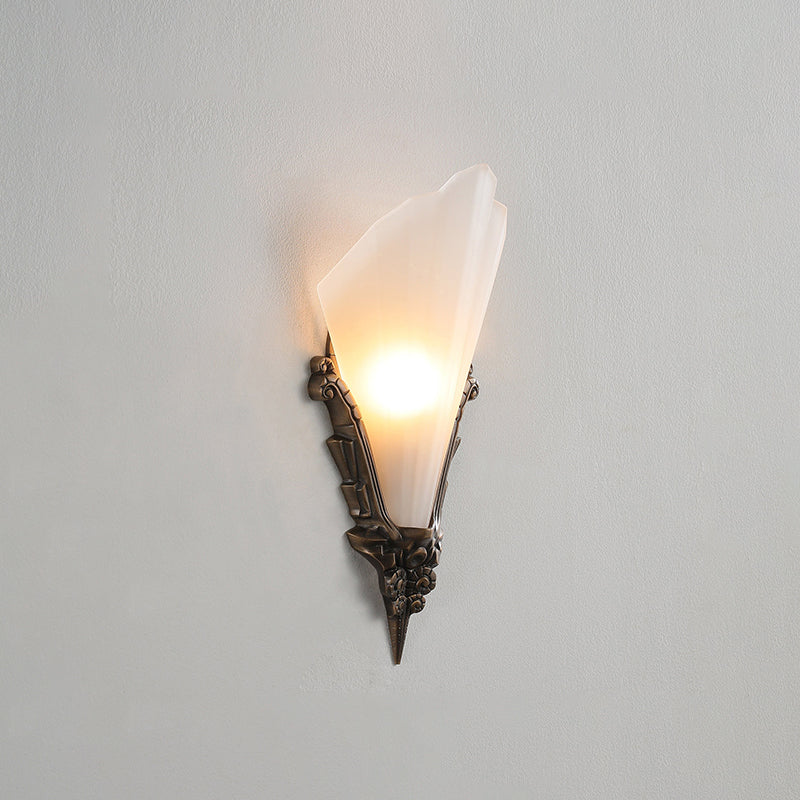 Edgar Wall Lamp