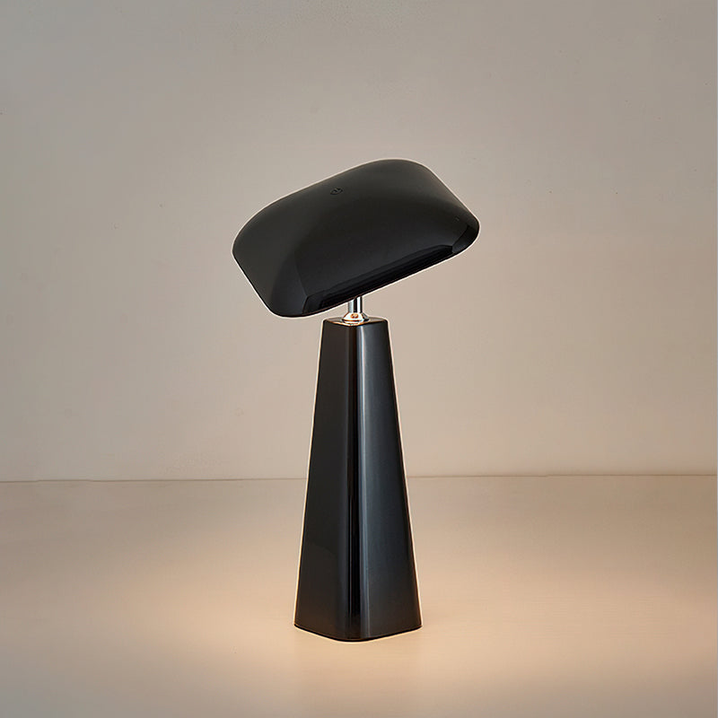 Ekero Table Lamp