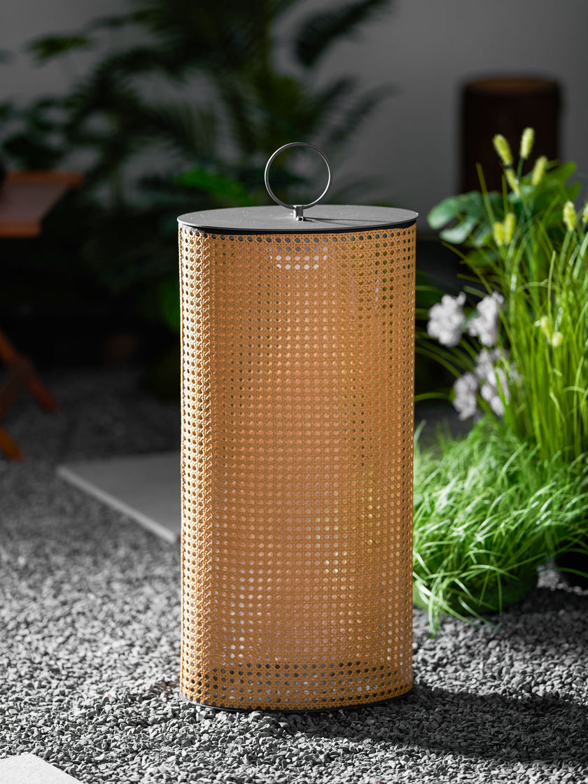 Ellette Solar Outdoor Light