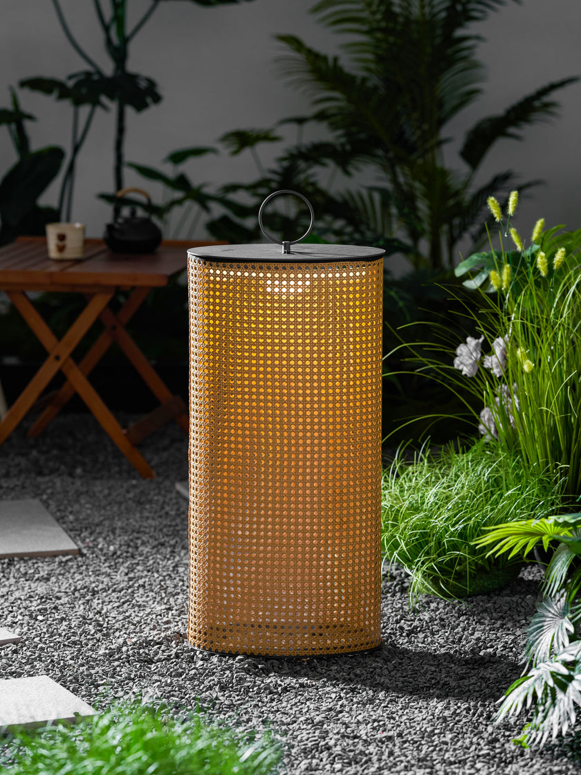 Ellette Solar Outdoor Light