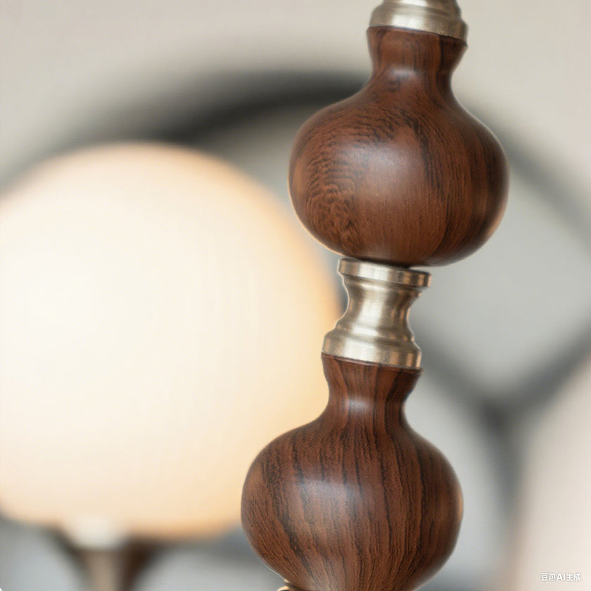 Erica Chandelier