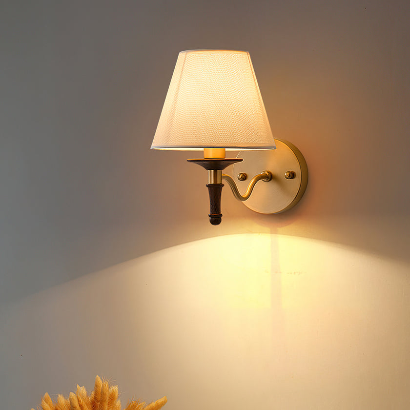 Eryn Wall Lamp