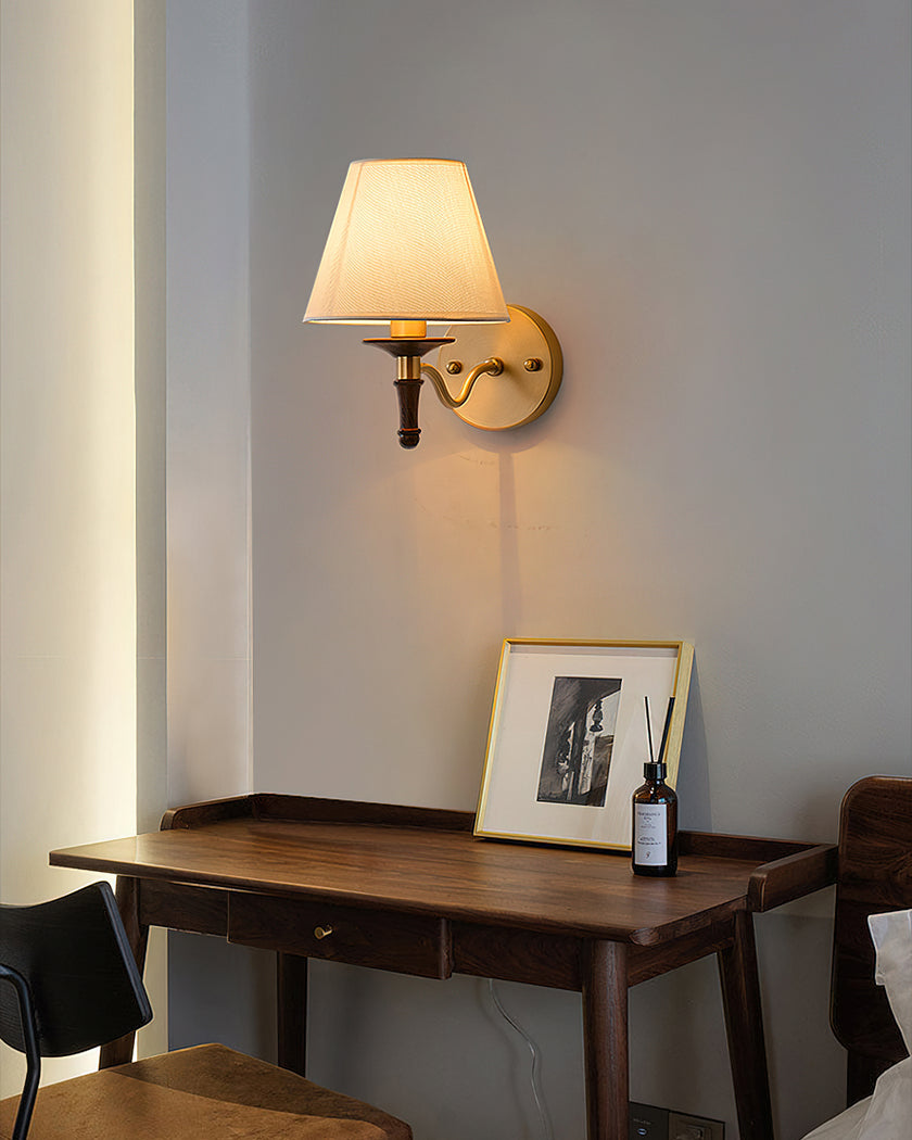 Eryn Wall Lamp