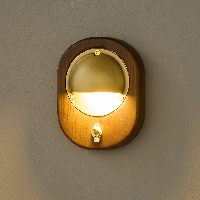 Espiria Wall Lamp