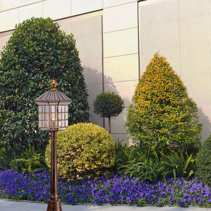 Retro-Säulenlampe aus Messing im europäischen Stil für den Garten