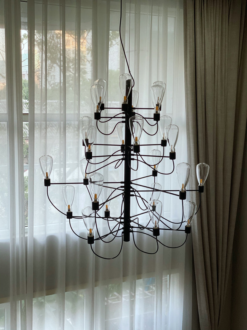 Gand Chandelier