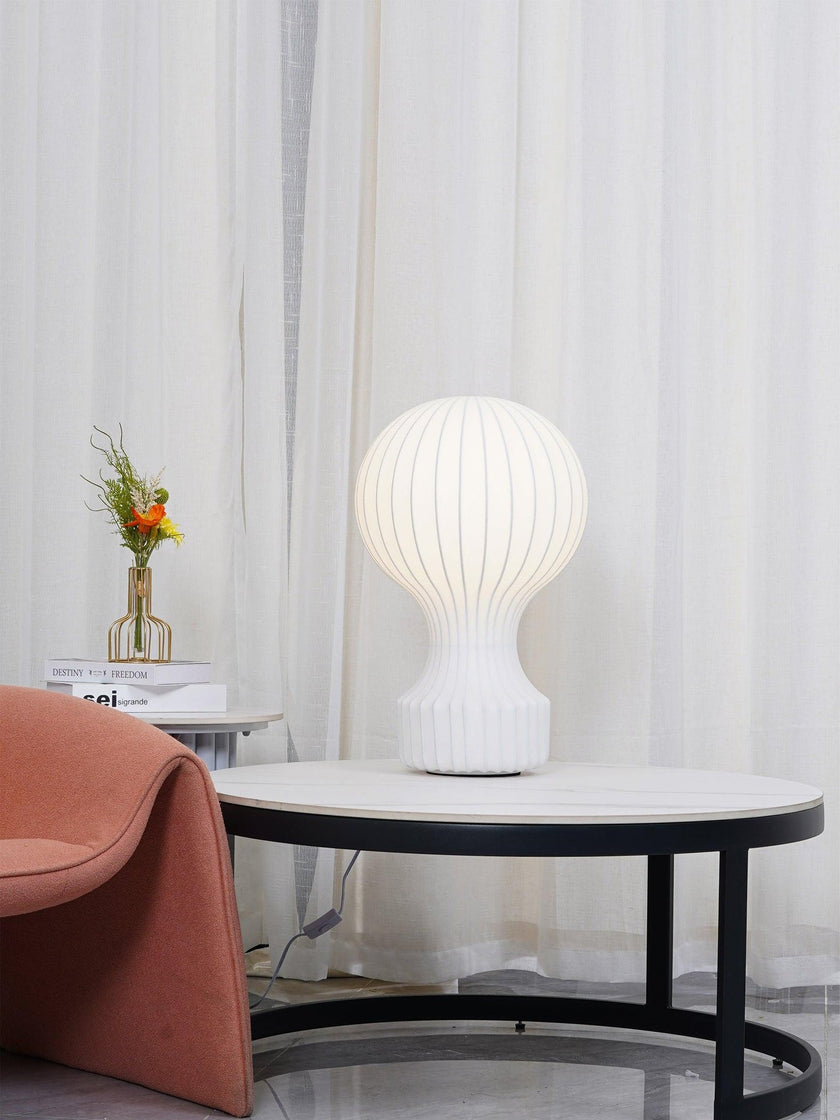 Gatto Table Lamp