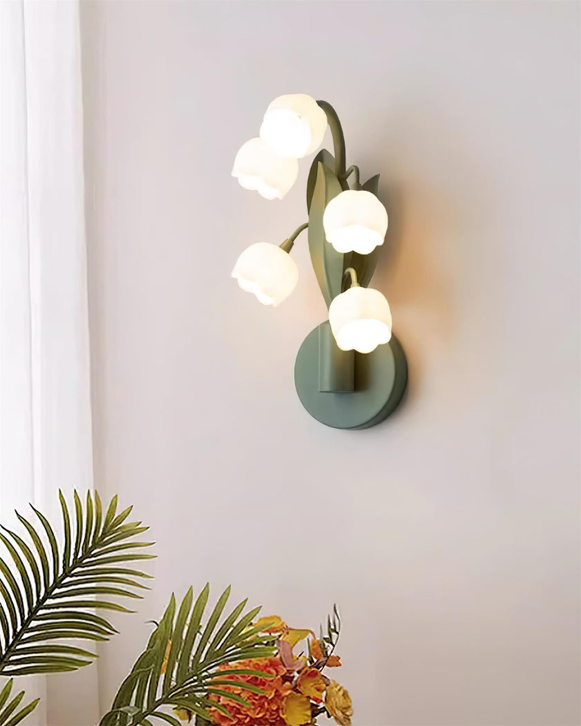 Green Lily Wall Lamp