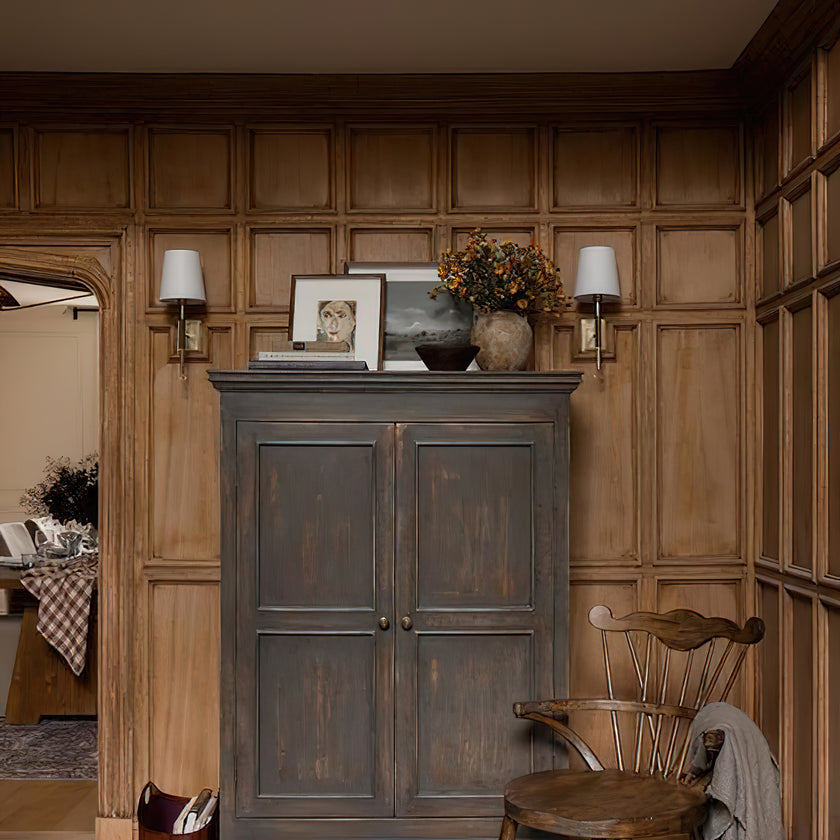 Griffin Wall Light