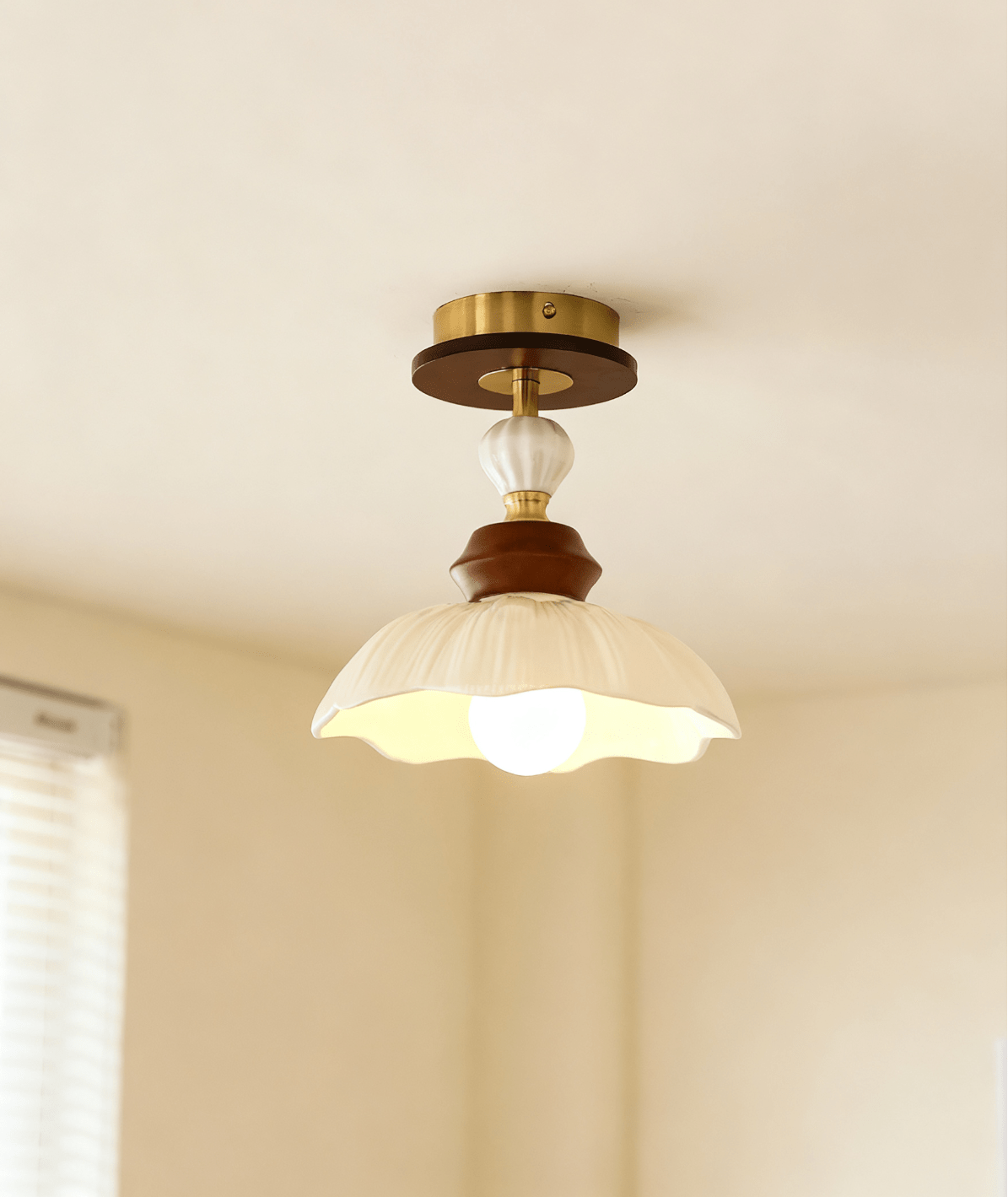 Guerlain Ceiling Light – detail 2