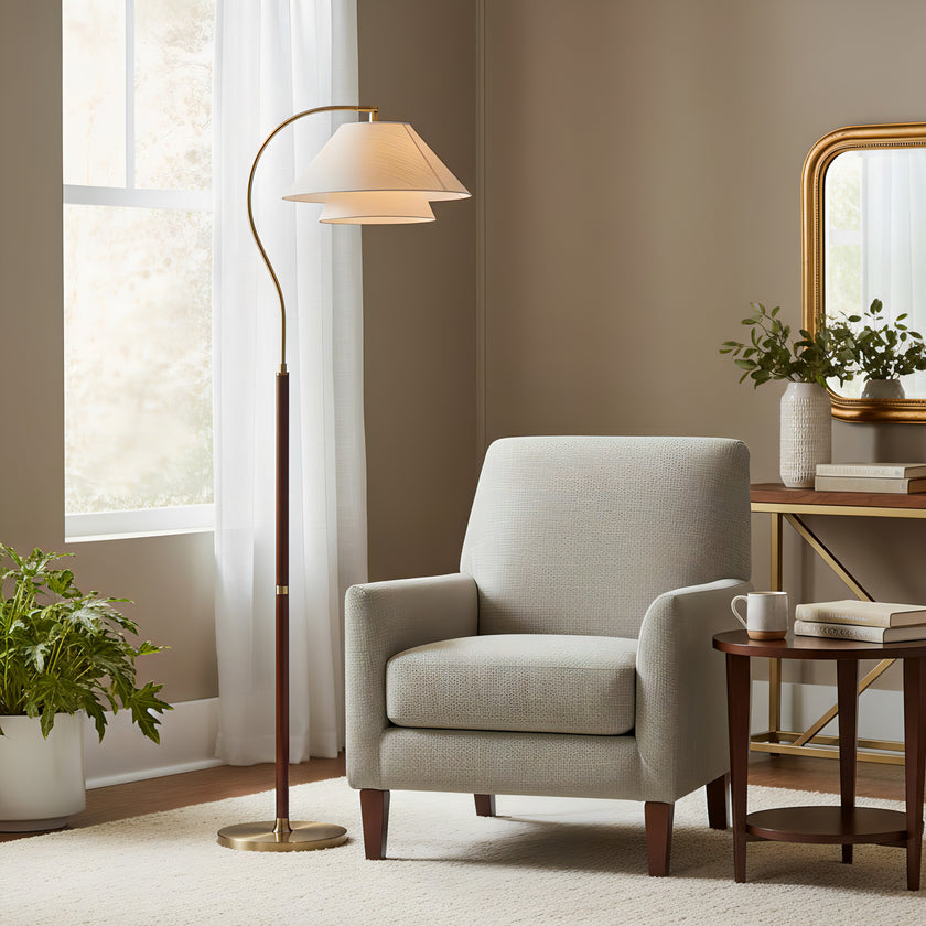 Hands Garner Floor Lamp