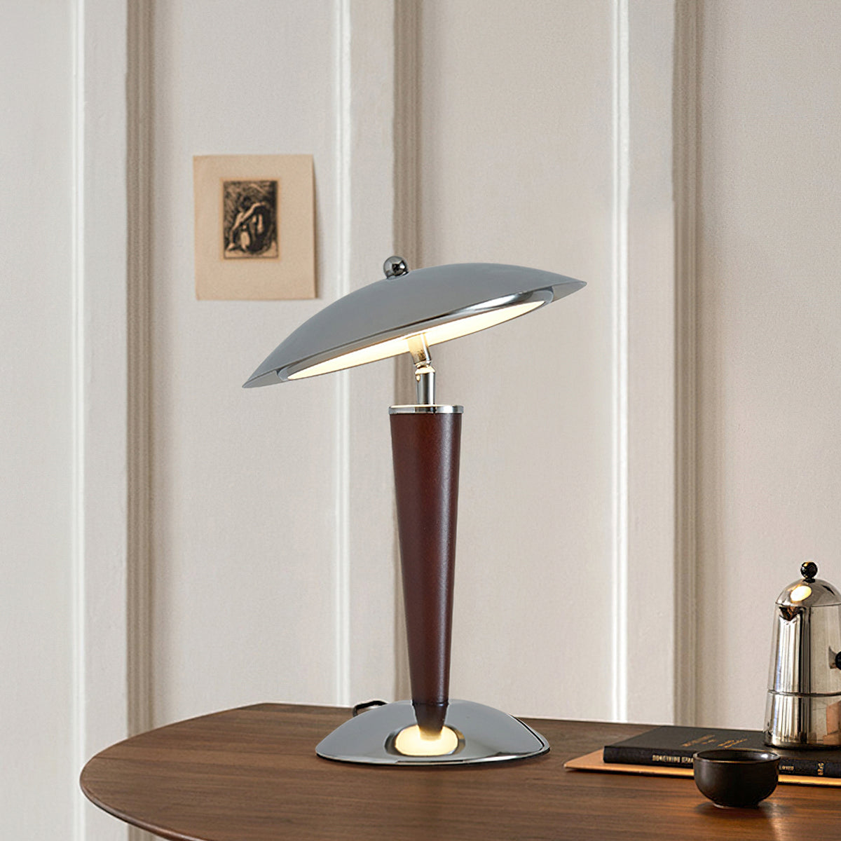 Helmet Table Lamp – detail 2