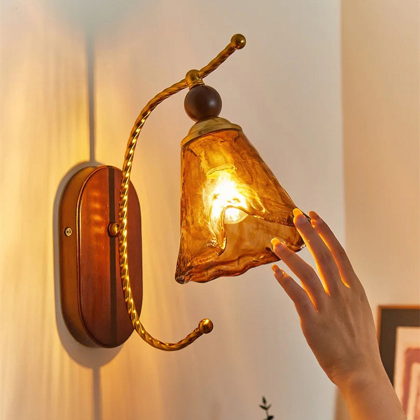 Helnys Wall Lamp