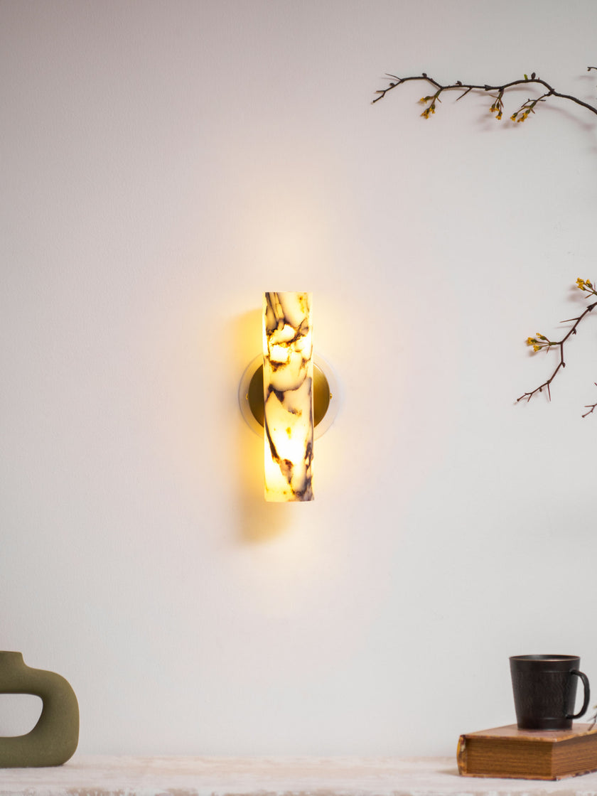 Hestia Wall Lamp