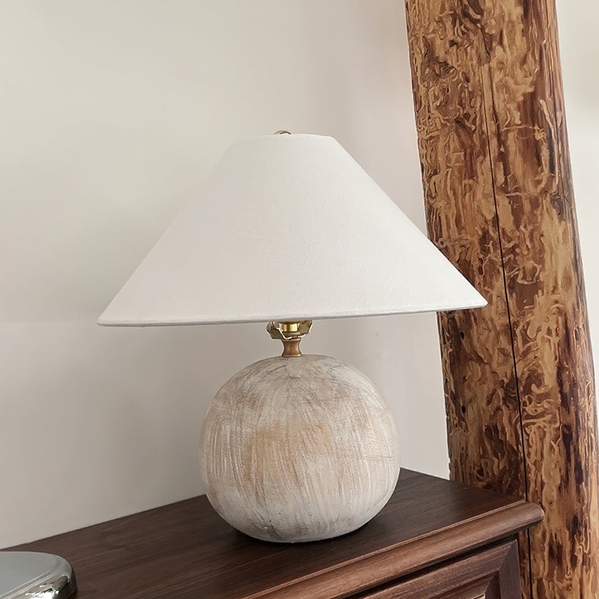 Houa Table Lamp