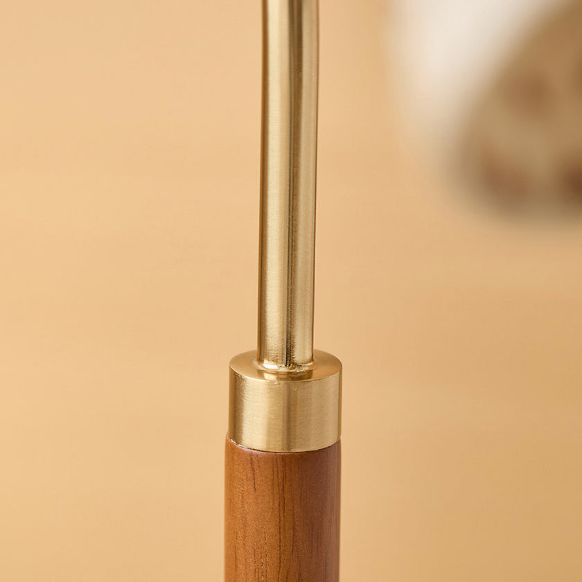 مصباح طاولة الأردن