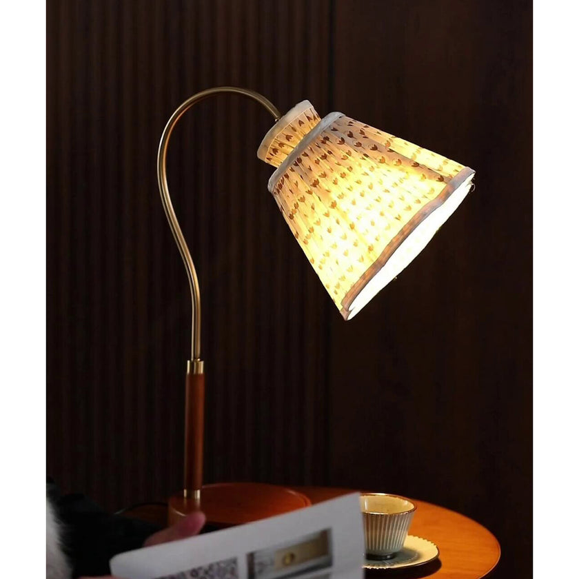 مصباح طاولة الأردن