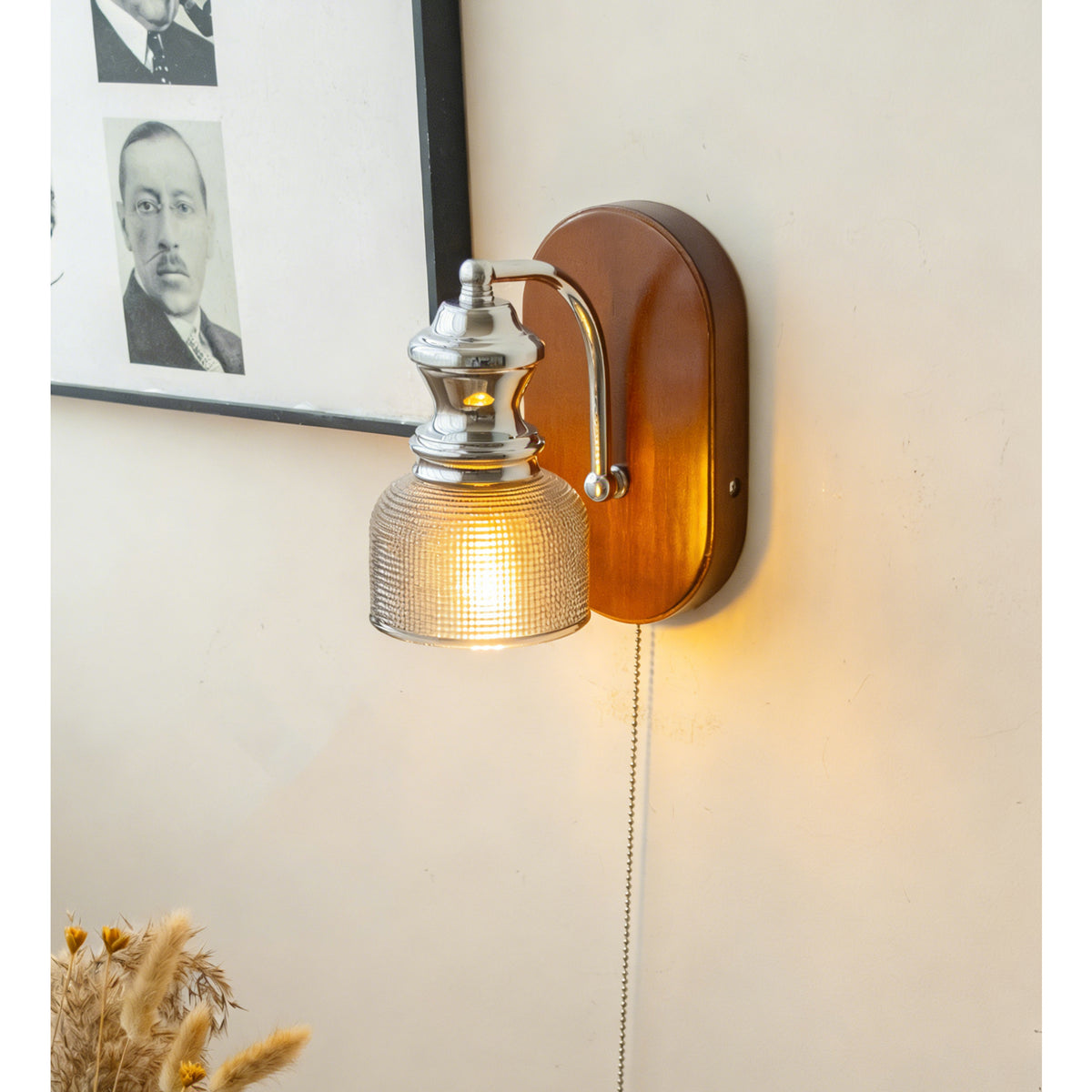 Kelsey Wall Lamp – detail 2