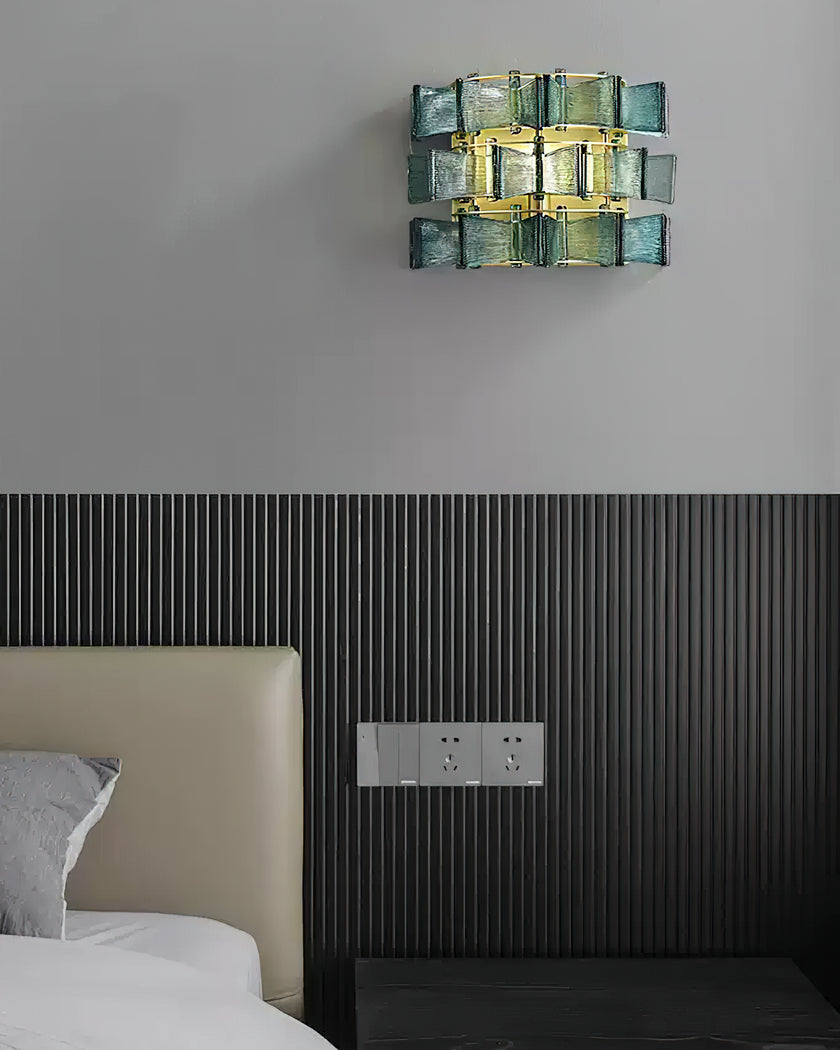 Mariposa Wall Lamp