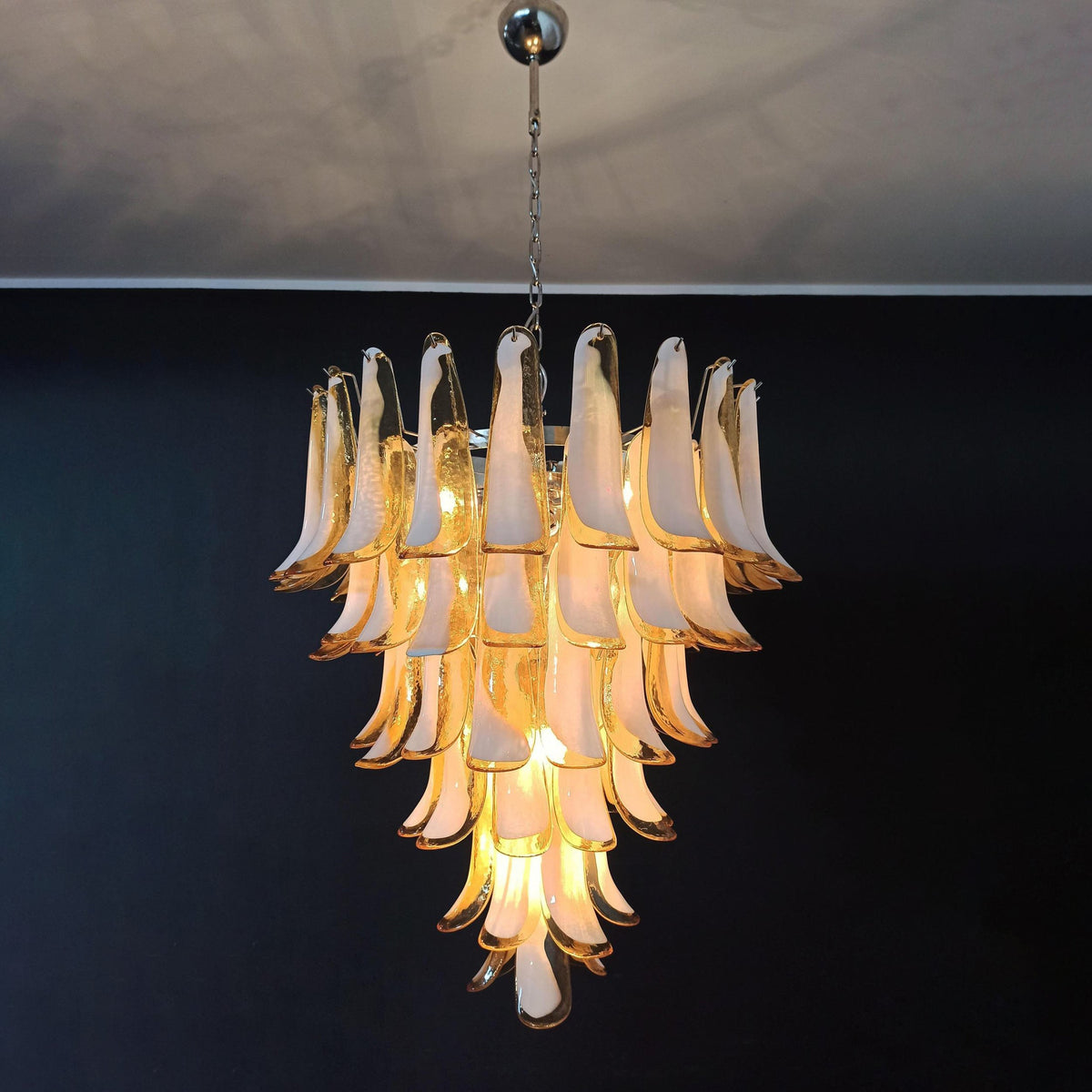 Mazzega Petals Chandelier – detail 2