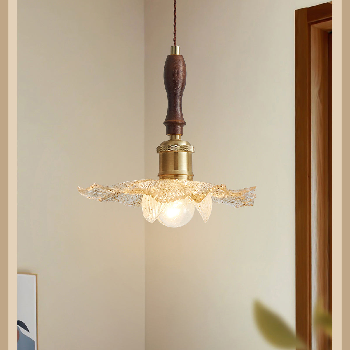 Misisco Lotus Pendant Lamp – detail 2