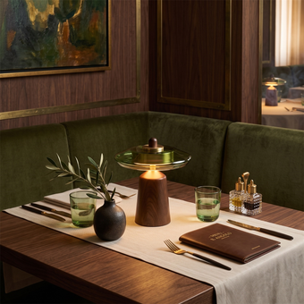 Discaria Table Lamp