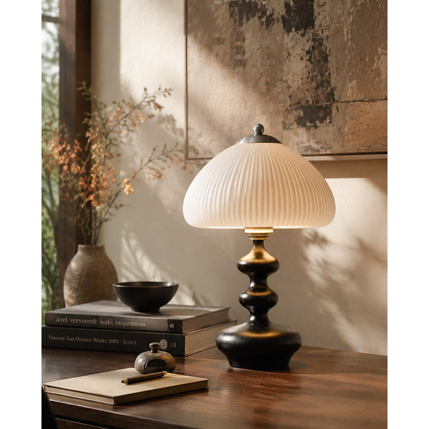 Elmorian Table Lamp