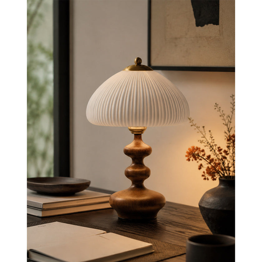 Elmorian Table Lamp