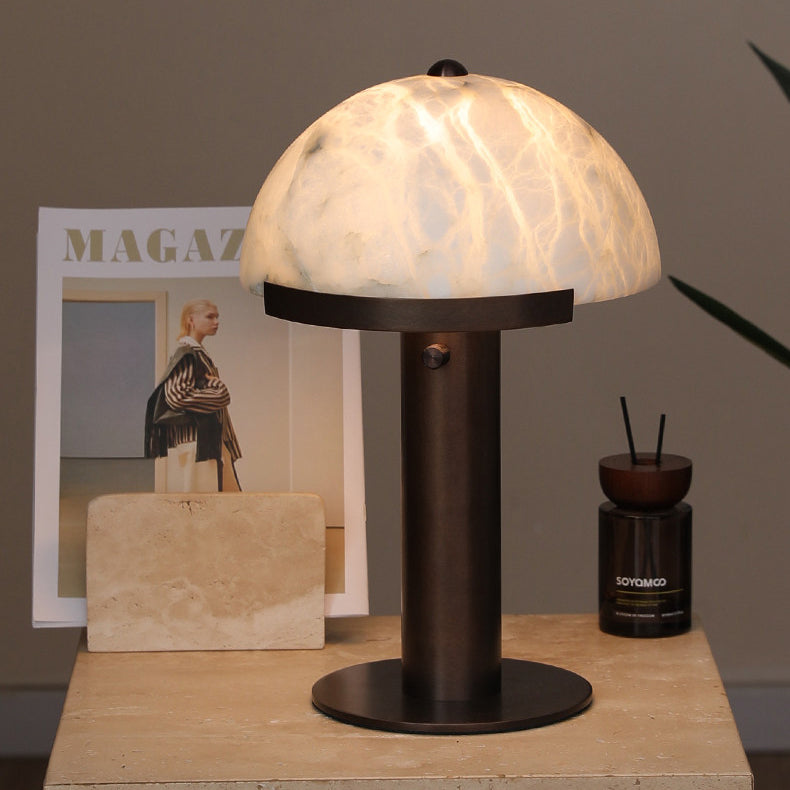 Elvaris Table Lamp