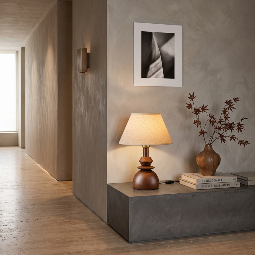 Gladatia Table Lamp