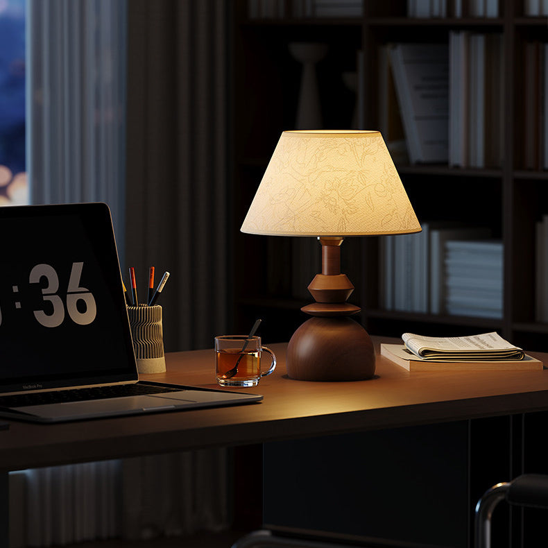 Gladatia Table Lamp