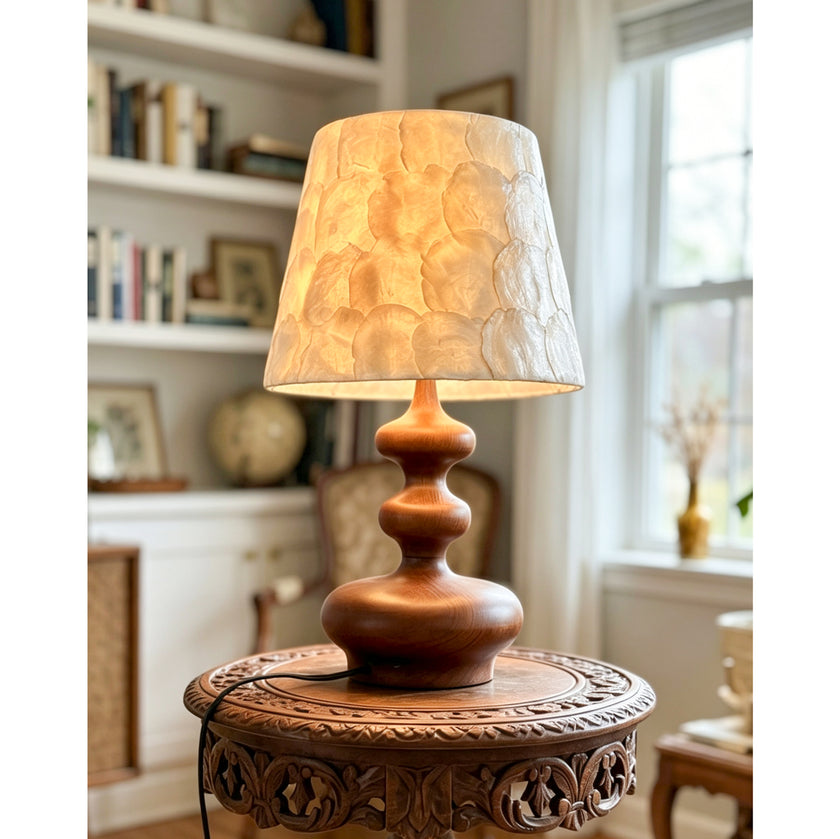Lignora Table Lamp