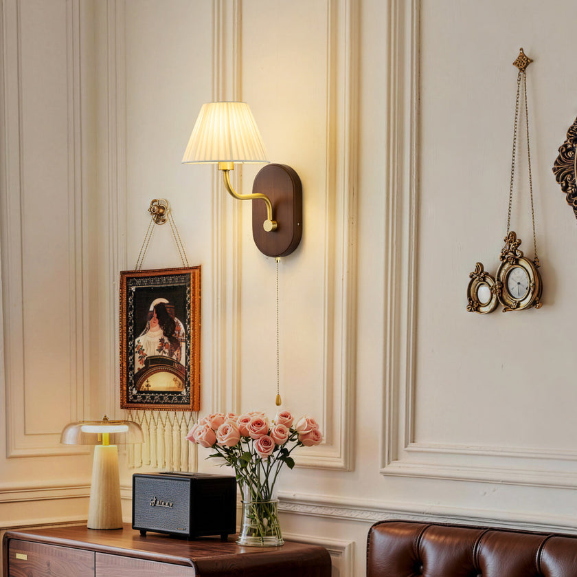 Loris Wall Sconce
