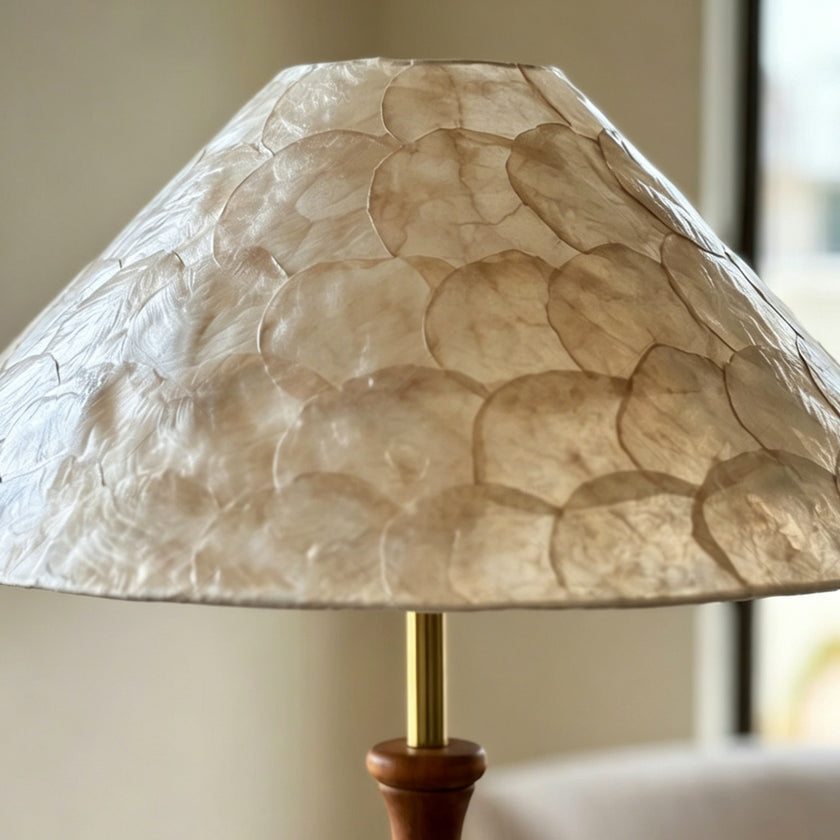 Neravia Floor Lamp