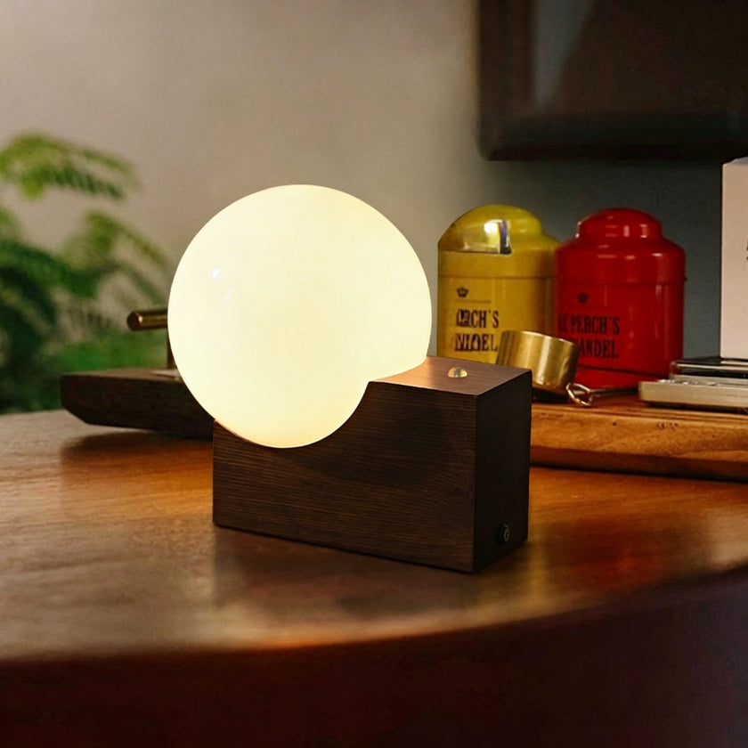 Niko Table Lamp