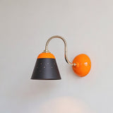 Negro y Naranja